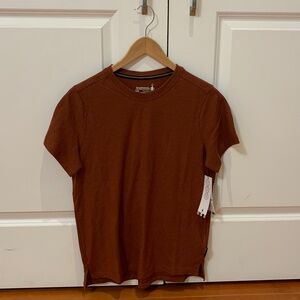BNWT Smartwool crew neck t-shirt